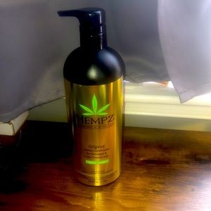 Hempz Original Herbal Conditioner for Damaged and Color Treated Hair